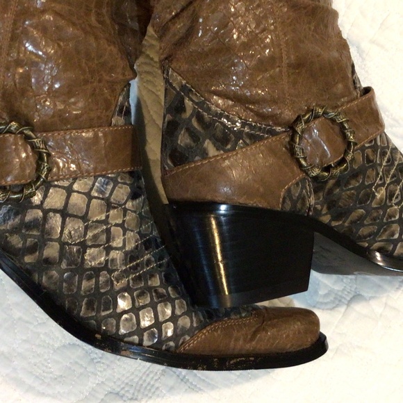 J. Renee boot - Picture 6 of 6